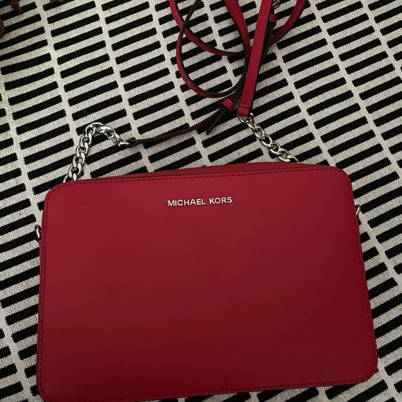 EUC Michael Kors Jet Set Travel Crossbody Bag - Picture 8 of 9